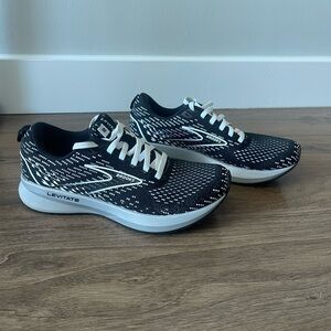 Brooks Running Sneakers